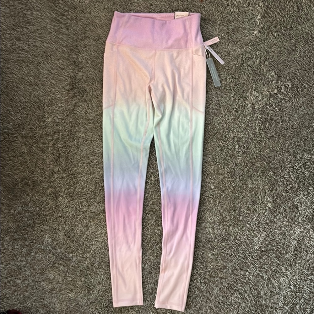NWT Victoria's Secret Leggings size 2 Regular